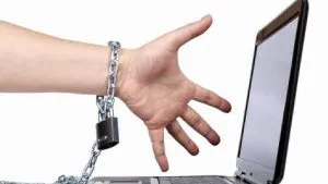 adiccion-a-internet-300x169.jpg